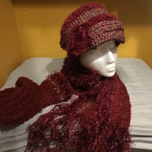 hat/scarf/mitten set